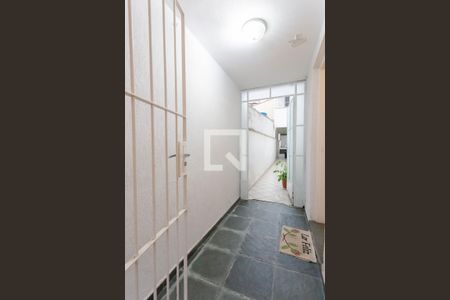 Casa à venda com 230m², 4 quartos e 2 vagasHall