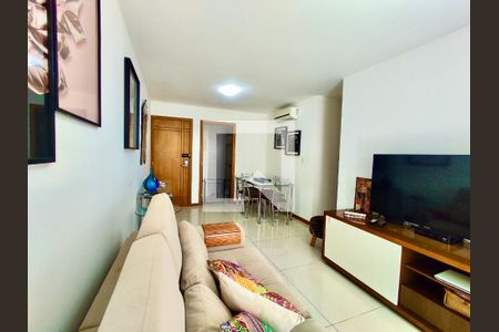 Sala de apartamento para alugar com 3 quartos, 83m² em Recreio dos Bandeirantes, Rio de Janeiro