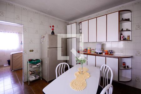 Casa à venda com 300m², 5 quartos e 3 vagasCozinha 