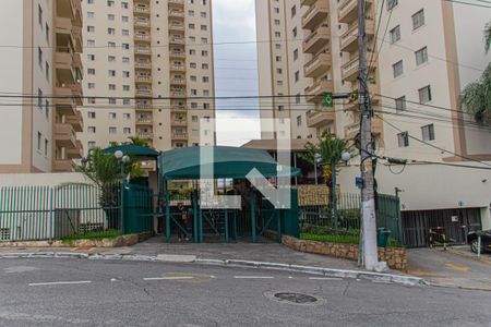 Apartamento à venda com 100m², 3 quartos e 1 vagaFachada e portaria