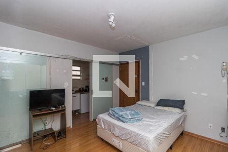 Sala/Quarto de kitnet/studio à venda com 1 quarto, 28m² em Centro Histórico, Porto Alegre