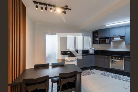 Casa à venda com 234m², 3 quartos e 1 vaga