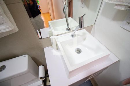 Apartamento à venda com 42m², 2 quartos e sem vaga Apartamento à venda com 42m², 2 quartos e sem vagaBanheiro