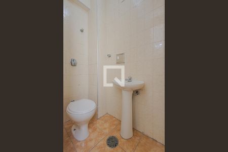 Apartamento à venda com 156m², 3 quartos e 1 vagaÁrea de Serviço - Banheiro