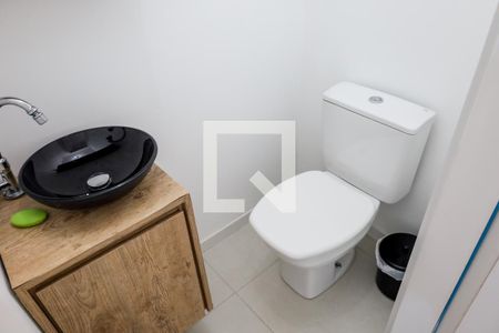 Banheiro de apartamento para alugar com 1 quarto, 55m² em Saco dos Limões, Florianópolis