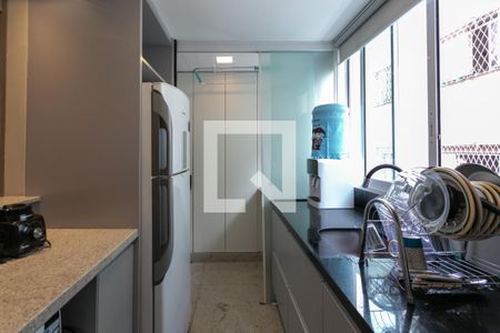 Apartamento à venda com 67m², 2 quartos e 2 vagasCozinha