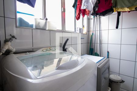 Apartamento à venda com 70m², 3 quartos e 1 vaga Apartamento à venda com 70m², 3 quartos e 1 vagaÁrea de Serviço