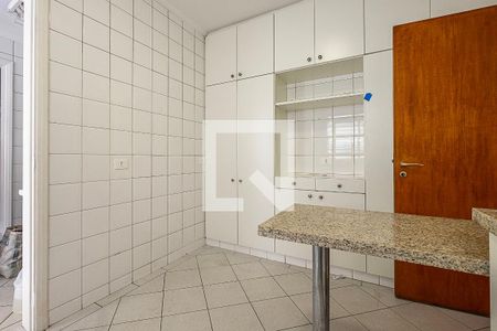 Casa para alugar com 200m², 3 quartos e 2 vagasCozinha
