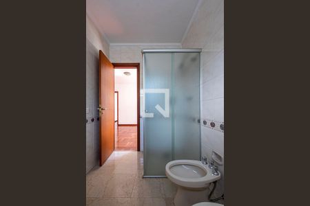 Casa para alugar com 200m², 3 quartos e 2 vagasSuíte - Banheiro