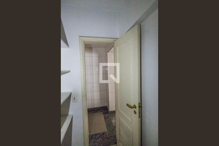 Apartamento à venda com 284m², 4 quartos e 4 vagasDespensa