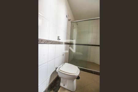 Apartamento à venda com 284m², 4 quartos e 4 vagasBanheiro da Suíte 2