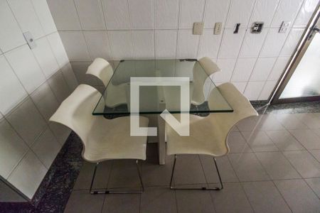 Apartamento à venda com 284m², 4 quartos e 4 vagasDetalhe da cozinha