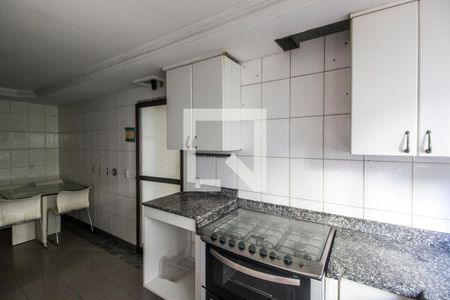Apartamento à venda com 284m², 4 quartos e 4 vagasCozinha