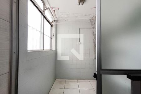 Apartamento à venda com 67m², 3 quartos e 1 vagaÁrea de Serviço