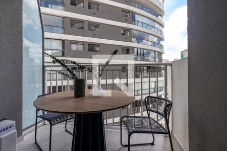 Studio à venda com 26m², 1 quarto e sem vagaVaranda