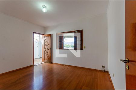 Casa para alugar com 134m², 3 quartos e 2 vagasQuarto 3