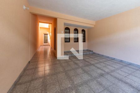 Casa à venda com 159m², 3 quartos e 2 vagasÁrea externa