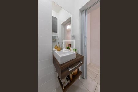 Casa à venda com 159m², 3 quartos e 2 vagasBanheiro 3