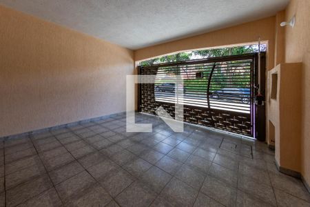 Casa à venda com 159m², 3 quartos e 2 vagasÁrea externa