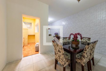 Casa à venda com 159m², 3 quartos e 2 vagasCozinha