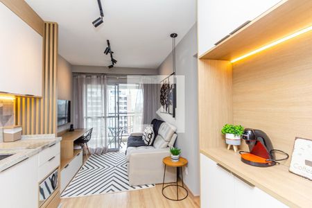 Sala/Cozinha de kitnet/studio para alugar com 1 quarto, 31m² em Indianópolis, São Paulo