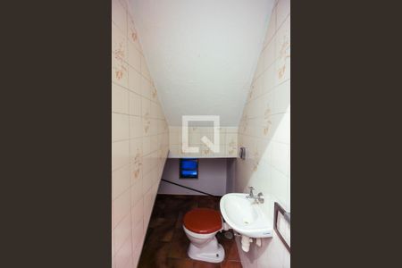 Lavabo de casa para alugar com 3 quartos, 200m² em Jardim Iva, São Paulo