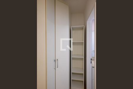 Quarto 1 de apartamento para alugar com 2 quartos, 70m² em Bosque da Saúde, São Paulo