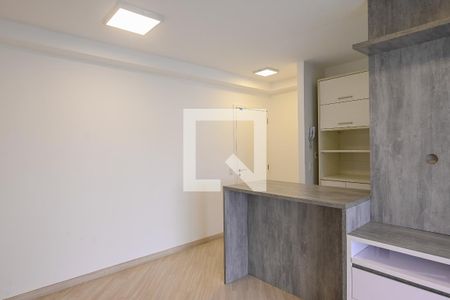 Sala de apartamento para alugar com 2 quartos, 70m² em Bosque da Saúde, São Paulo