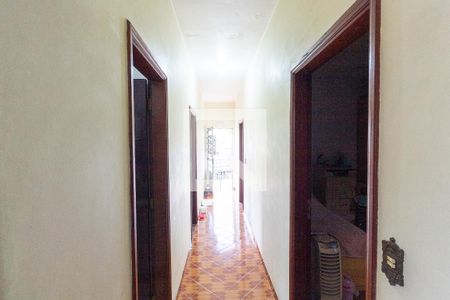 Casa à venda com 356m², 5 quartos e 4 vagasCorredor