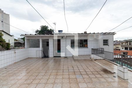 Casa à venda com 356m², 5 quartos e 4 vagasQuintal
