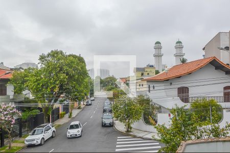 Casa à venda com 407m², 4 quartos e 4 vagas Casa à venda com 407m², 4 quartos e 4 vagasVista da Sacada da Sala de TV