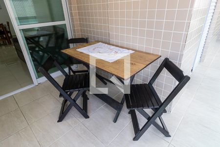 Detalhe da varanda de apartamento para alugar com 2 quartos, 80m² em Vila Caiçara, Praia Grande