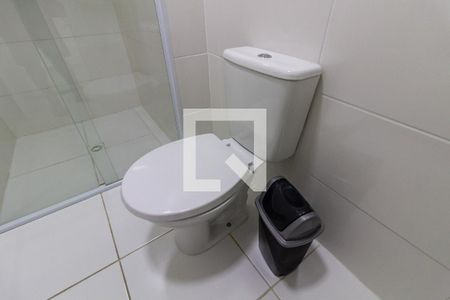 Apartamento para alugar com 80m², 2 quartos e 2 vagas Apartamento para alugar com 80m², 2 quartos e 2 vagasDetalhe do banheiro social