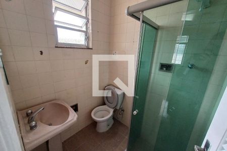 Banheiro de apartamento à venda com 1 quarto, 34m² em Ingá, Niterói