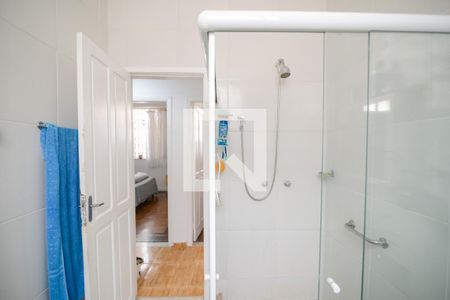 Casa à venda com 260m², 5 quartos e 2 vagasBanheiro 1