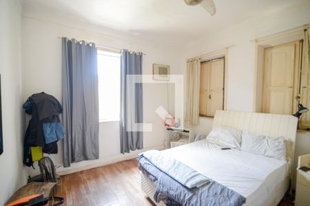 Casa à venda com 260m², 5 quartos e 2 vagasQuarto 6