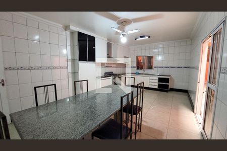 Casa à venda com 360m², 3 quartos e 3 vagasCozinha