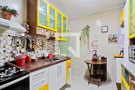 Casa para alugar com 254m², 4 quartos e 2 vagas Casa para alugar com 254m², 4 quartos e 2 vagasCozinha