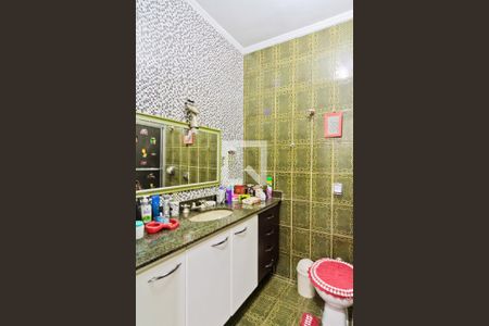 Casa para alugar com 254m², 4 quartos e 2 vagas Casa para alugar com 254m², 4 quartos e 2 vagasBanheiro da Suíte 2