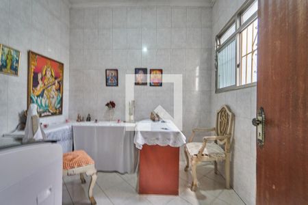 Casa à venda com 200m², 3 quartos e 4 vagasQuarto de Serviço