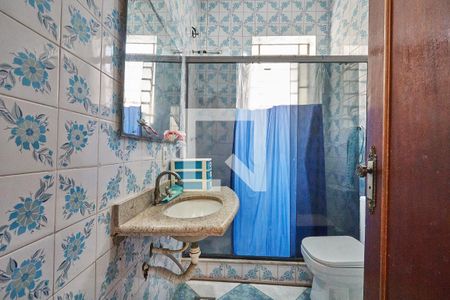 Casa à venda com 200m², 3 quartos e 4 vagasBanheiro