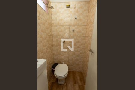 Apartamento à venda com 70m², 2 quartos e 2 vagas Apartamento à venda com 70m², 2 quartos e 2 vagasBanheiro