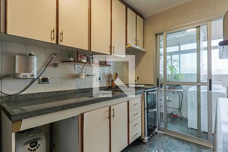 Apartamento à venda com 83m², 3 quartos e 2 vagasCozinha