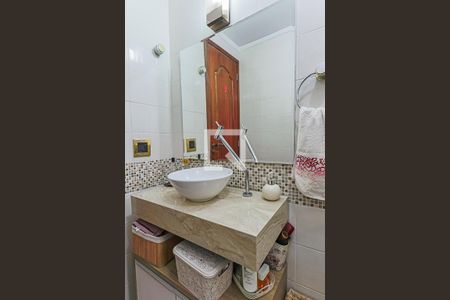 Apartamento à venda com 83m², 3 quartos e 2 vagasBanheiro da Suíte