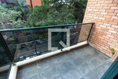 Apartamento à venda com 240m², 4 quartos e 3 vagasSacada Sala 2