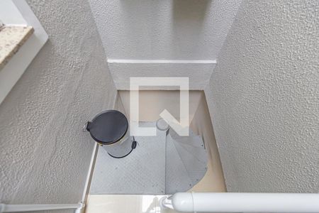 Casa à venda com 225m², 2 quartos e 3 vagasÁrea de Serviço - Escada Garagem