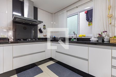 Casa à venda com 225m², 2 quartos e 3 vagasCozinha