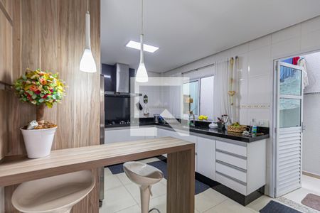 Casa à venda com 225m², 2 quartos e 3 vagasCozinha