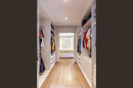 Casa à venda com 225m², 2 quartos e 3 vagasCloset da Suite