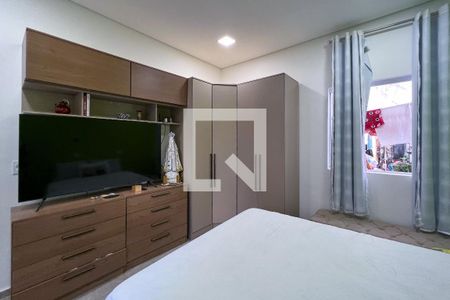 Casa à venda com 240m², 3 quartos e 1 vagaQuarto